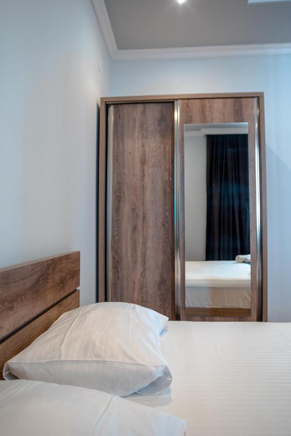 Porto Franco Hotel Батуми Екстериор снимка