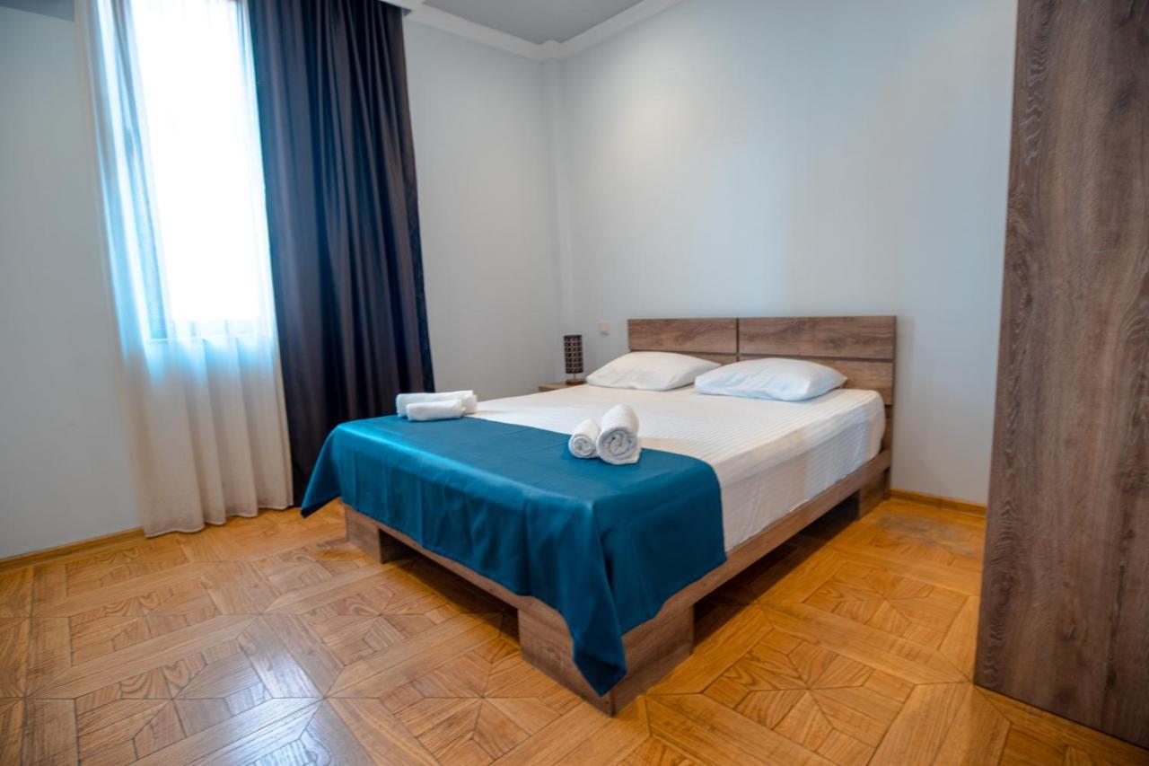 Porto Franco Hotel Батуми Екстериор снимка