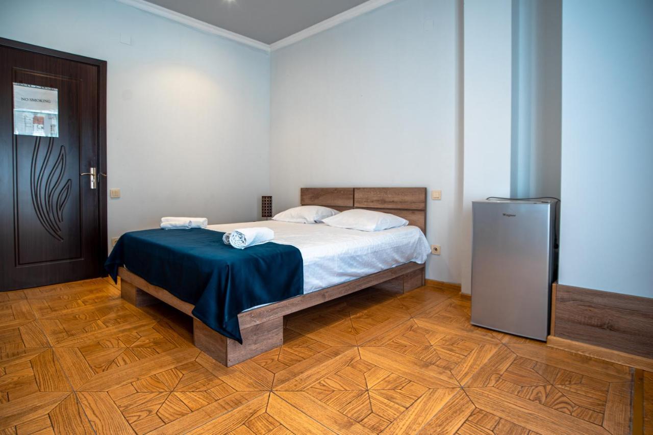 Porto Franco Hotel Батуми Екстериор снимка